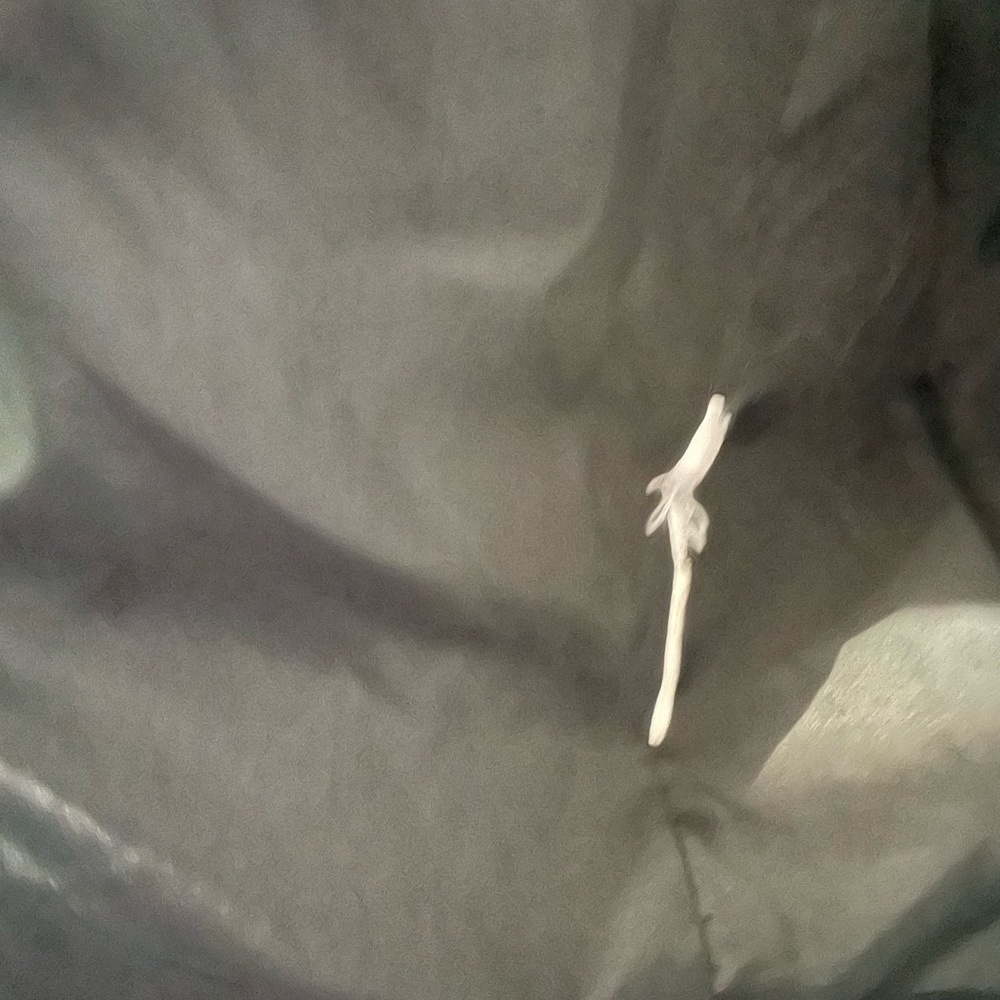 Eddie Bauer navy puffer jacket medium - Picture 5 of 6